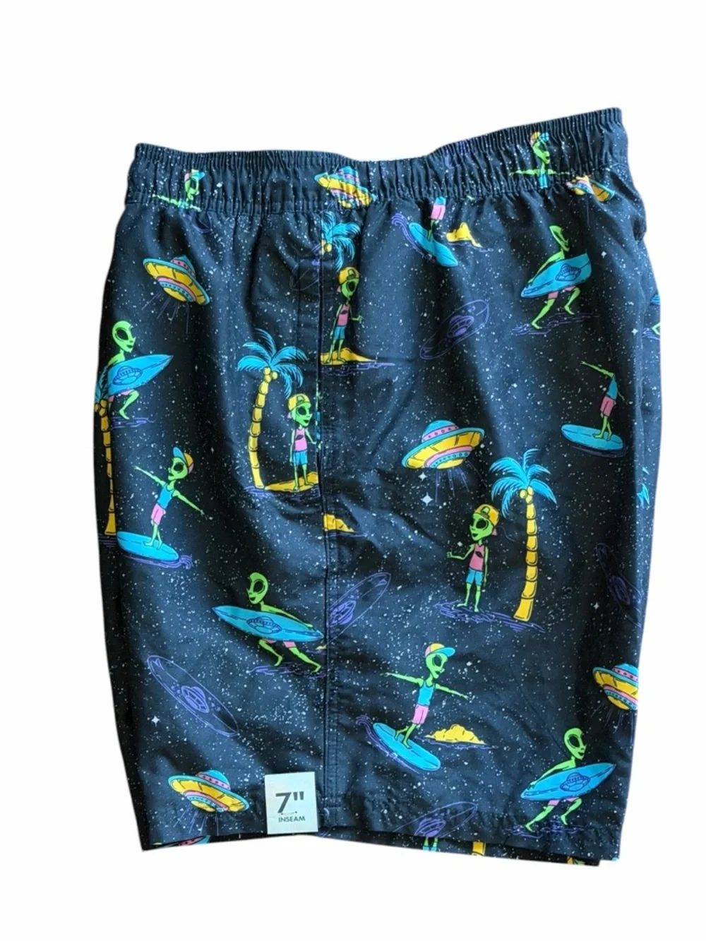 NWT M, XL No Boundaries Pool Party Swim Trunks Men’s Graphic Print Board Shorts